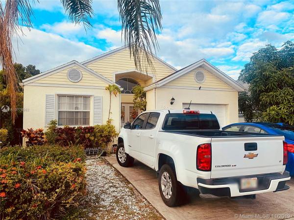 The Meadows Of Miramar, 10001 Olive St, Miramar, Florida 33025, image 2