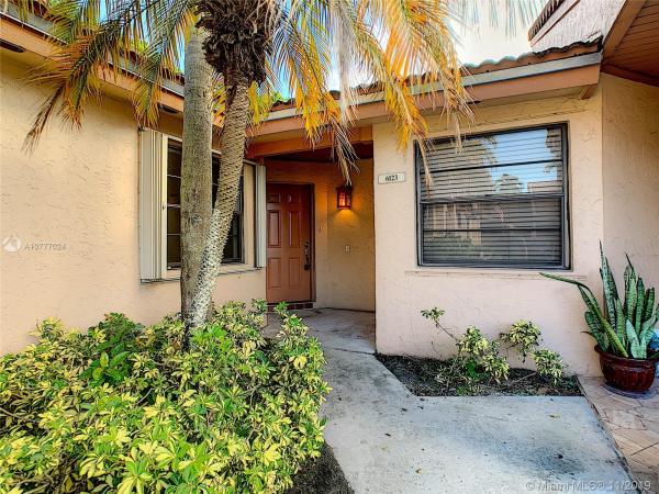 Villa Homes At The Moors, 6123 NW 171st St #6123, Country Club, Florida 33015, image 2