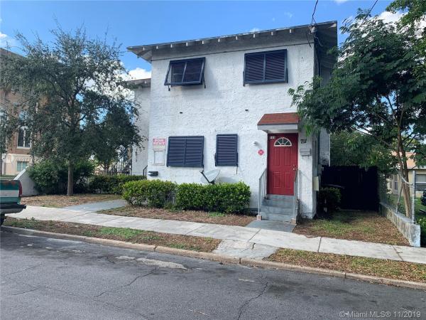 Freshwater, 711 8th St, West Palm Beach, Florida 33401, image 2