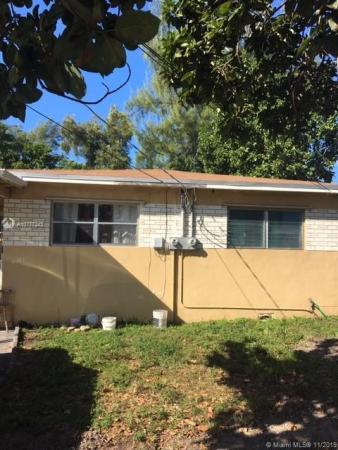11300 Peachtree Dr, Unincorporated Dade County, Florida 33161, image 2
