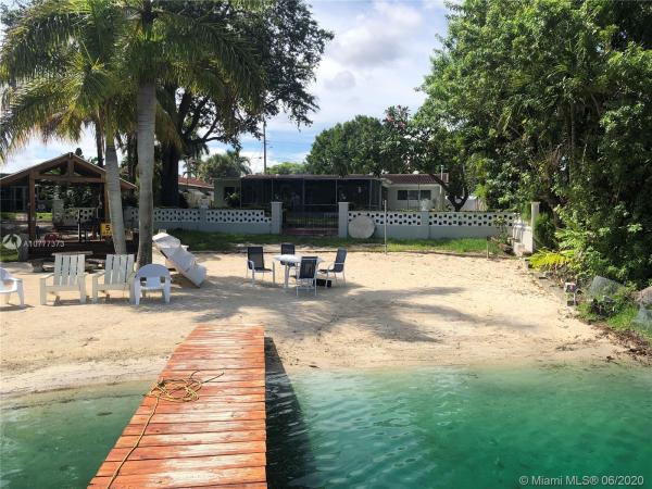 Miller Heights, 9330 SW 48th St, Olympia Heights, Florida 33165, image 2