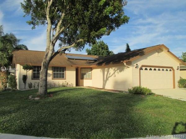 The Forest Homes, 5233 El Claro Cir, West Palm Beach, Florida 33415, image 2