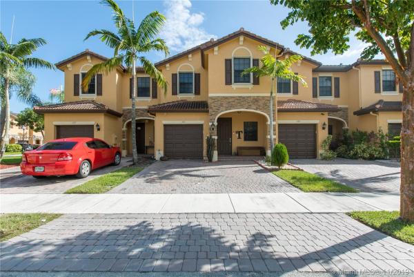 Umbria At The Vineyards, 393 NE 37th Ave #393, Homestead, Florida 33033, image 2