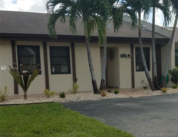 Bent Tree Center, 5221 SW 139th Pl, Kendale Lakes, Florida 33175, image 2