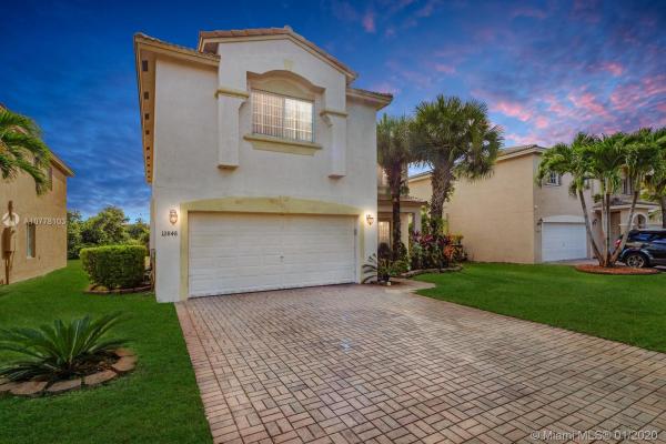 Silver Falls, 12848 SW 47th St, Miramar, Florida 33027, image 2