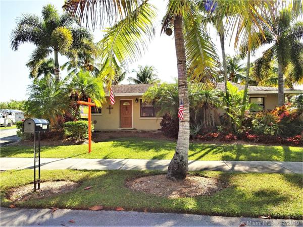 Homriv, 1010 NW 19th St, Homestead, Florida 33030, image 2