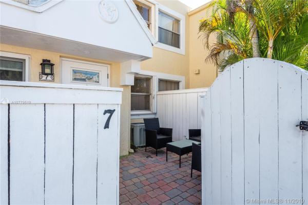 Gables Point, 4510 SW 68th Ct Cir #17-4, Glenvar Heights, Florida 33155, image 2