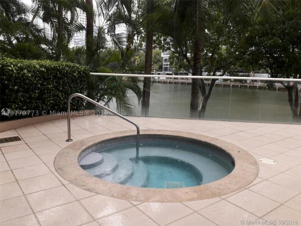 Carbonell, 901 Brickell Key Blvd #3005, Miami, Florida 33131, image 3