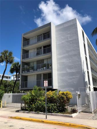West Court, 1615 West Ave #501, Miami Beach, Florida 33139, image 2