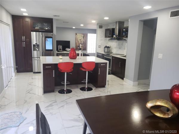 Poinciana At Sunset Lakes, 8148 SW 163rd Ct, Kendall, Florida 33193, image 2