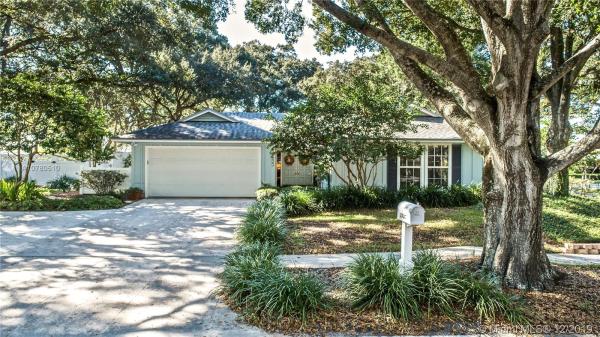 Frenchman's Cove, 13037 Coastal Cir, Palm Beach Gardens, Florida 33410, image 2