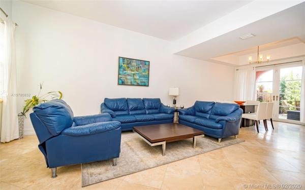 Aventura Bay Townhomes, 18440 NE 30th Ave, Aventura, Florida 33160, image 2