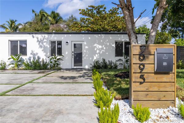 Irons Manor, 695 NE 130th St, North Miami, Florida 33161, image 2