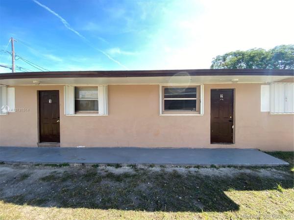 Symmes Sharman, 11936 SW 212th St, Goulds, Florida 33177, image 2