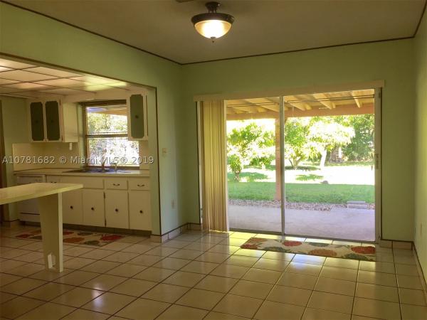 Fairfield Manors, 10831 SW 33rd St, University Park, Florida 33165, image 3