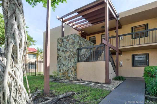 Fairview Of California Club, 20841 San Simeon Way #101, Ives Estates, Florida 33179, image 2