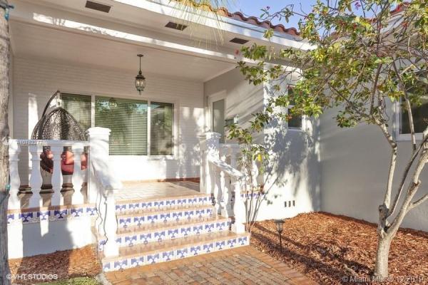 Brickell Estates, 725 SW 23rd Rd, Miami, Florida 33129, image 2