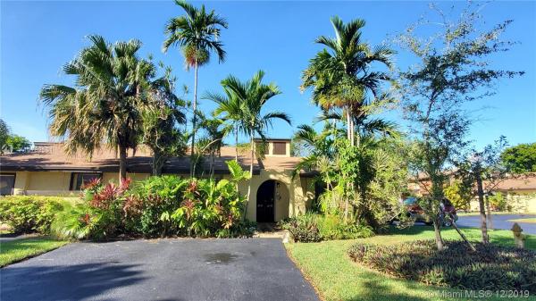 Woodgate East, 7020 SW 127th Ct #7020, Kendale Lakes, Florida 33183, image 2