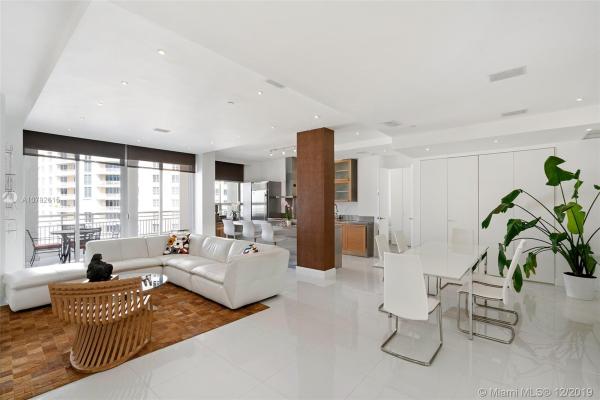 Two Tequesta Point, 808 Brickell Key Dr #3605, Miami, Florida 33131, image 2
