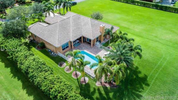 Plantation Oaks West, 831 NW 115th Ave, Plantation, Florida 33325, image 2