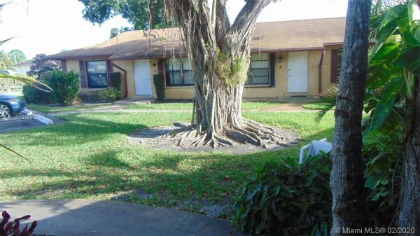 Ashley Villas, 4259 Royal Banyan Way, Lake Worth, Florida 33461, image 2