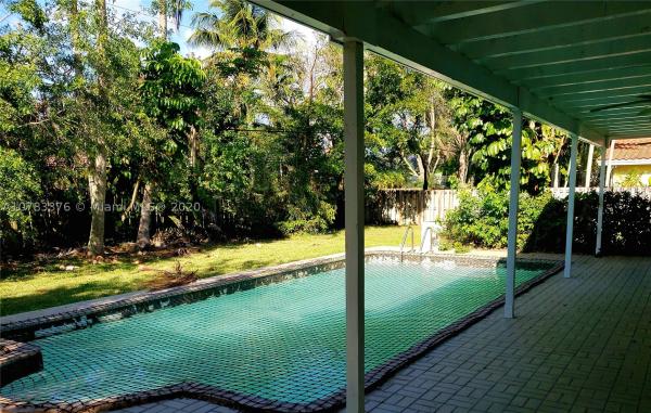 Palmetto Road Estates, 7461 SW 158th Ter, Palmetto Bay, Florida 33157, image 2