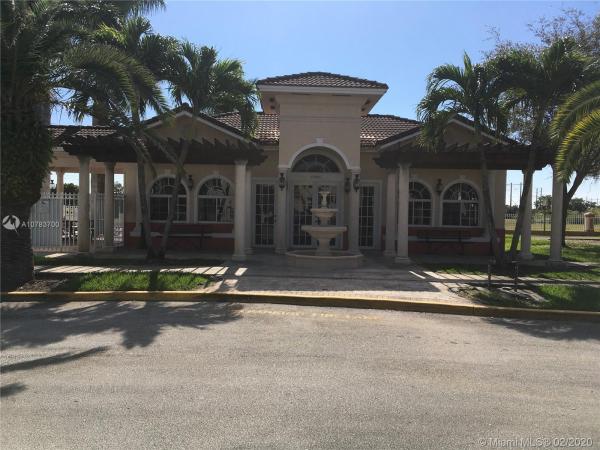 Tuscan Lake Villas, 17968 NW 74th Ct #17968, Country Club, Florida 33015, image 2