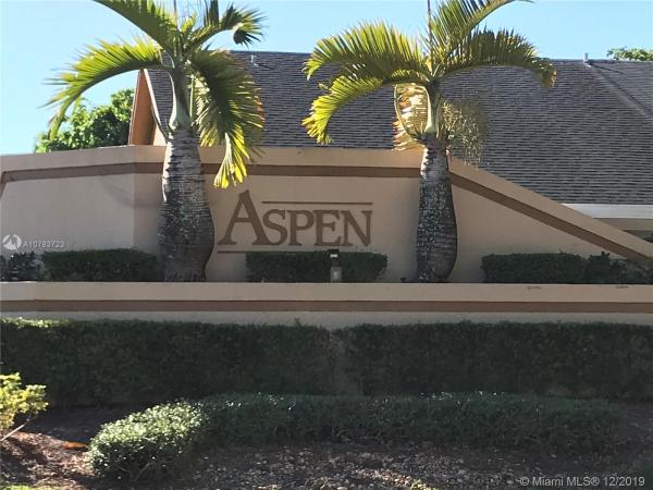Aspen Townhomes, 6735 NW 193rd Ln #6735, Country Club, Florida 33015, image 2