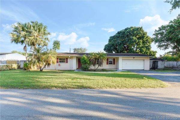 Pine Meadows, 9780 SW 141st Dr, Kendall, Florida 33176, image 2