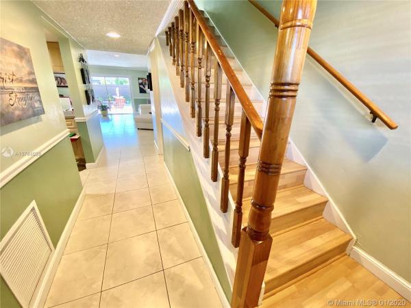 Palm Springs Lakes, 1864 W 72nd PL, Hialeah, Florida 33014, image 1