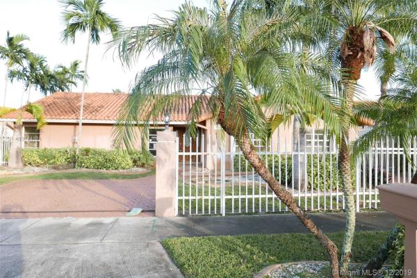 Les Chalets, 421 SW 100th Ave, Fountainebleau, Florida 33174, image 2