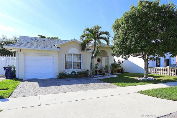 Kendale Best, 14336 SW 103rd Ter, The Hammocks, Florida 33186, image 2