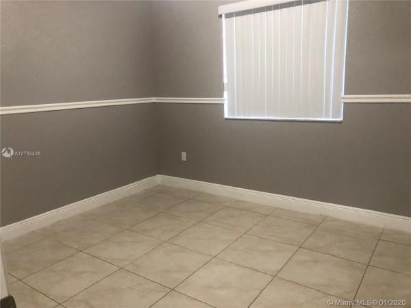 Tropical Landings, 7060 NW 174th Ter #101, Hialeah, Florida 33015, image 2