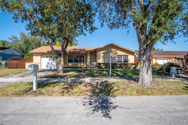 Westwind Lakes, 14779 SW 71st Ln, Kendall West, Florida 33193, image 2