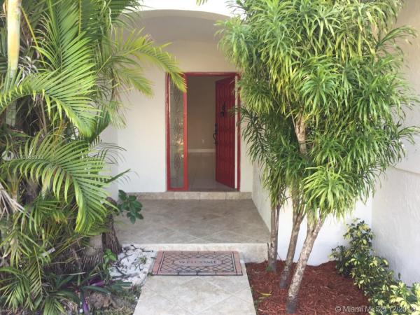 Pueblo Del Sol, 10380 SW 66th Ter, Sunset, Florida 33173, image 2
