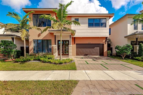 15533 NW 88th Ave, Miami Lakes, Florida 33018, image 2