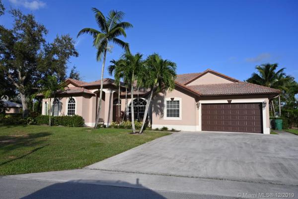 Emerald Isles Estates, 1722 SW 132nd Way, Davie, Florida 33325, image 2