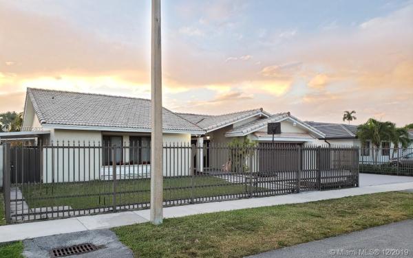 Povoa Gardens, 2950 SW 103rd Ave, University Park, Florida 33165, image 2