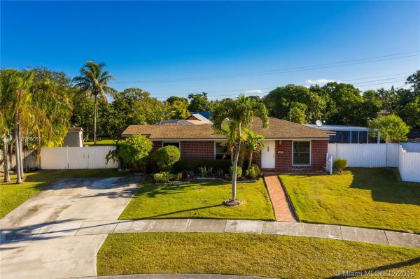 Fairway Pines, 15701 SW 103rd Ave, Palmetto Estates, Florida 33157, image 2