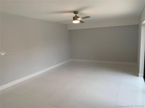 Waterford Courtyards South, 2776 SW 15th St, Deerfield Beach, Florida 33442, image 2