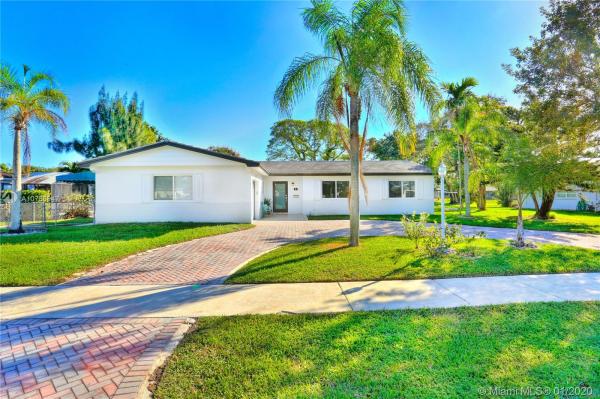 Kendale South, 9801 SW 100th Ave, Kendall, Florida 33176, image 2