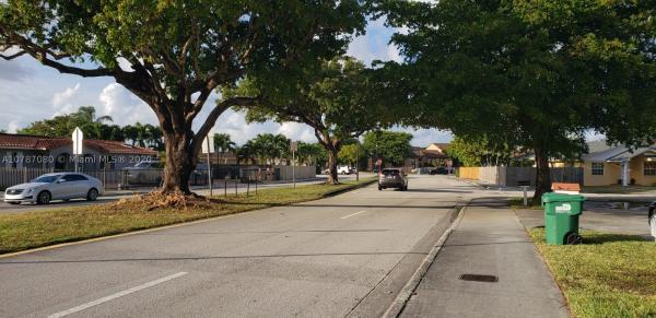 Sunset East Villas, 6863 SW 132nd Ave 0, Kendale Lakes, Florida 33183, image 3