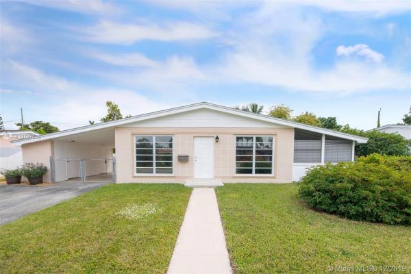 Pine Tree Manor, 9298 Jamaica Dr, Cutler Bay, Florida 33189, image 2
