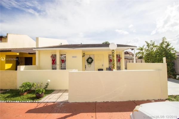Lakes Of Acadia, 19355 NW 54th Ct, Miami Gardens, Florida 33055, image 2