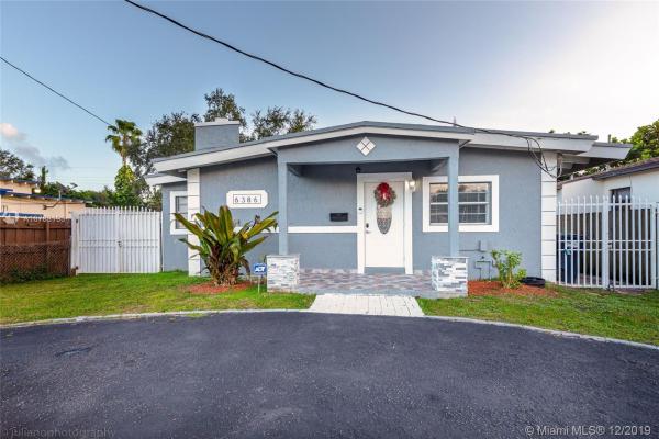 Coral Villas, 6386 SW 24th St, Coral Terrace, Florida 33155, image 2