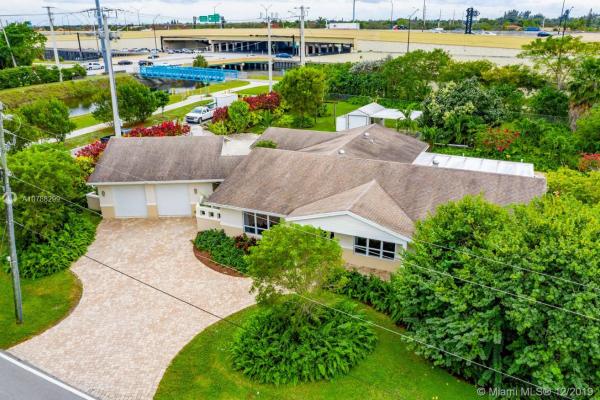 Plantation Acres, 11200 Tara Dr, Plantation, Florida 33325, image 2