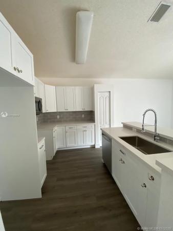 Lennar Townhomes At Forest Lakes, 16378 SW 103 0, The Hammocks, Florida 33196, image 2