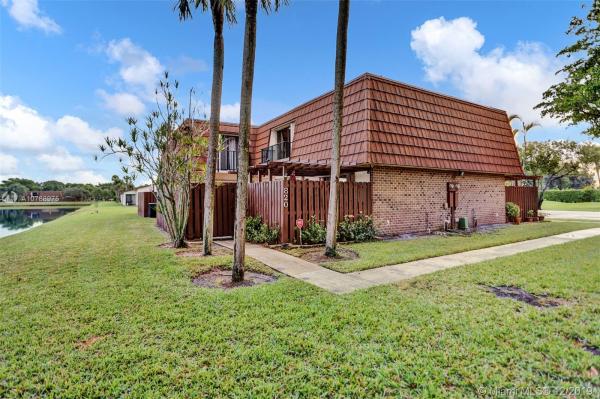 Village At Lake Pine, 820 SW 120th Way, Davie, Florida 33325, image 2