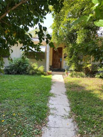 Biscayne Key Estates, 760 Woodcrest Rd, Key Biscayne, Florida 33149, image 2