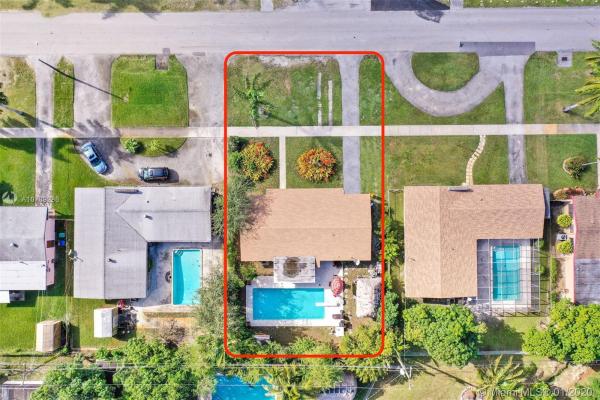Windward Estates, 19125 NW 22nd Ave, Miami Gardens, Florida 33056, image 2